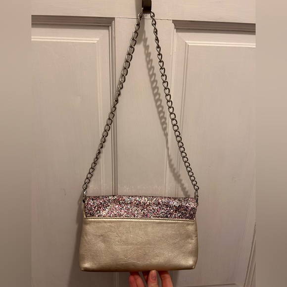 Grace Adele sparkle clutch with removable chain strap! - Picture 2 of 8